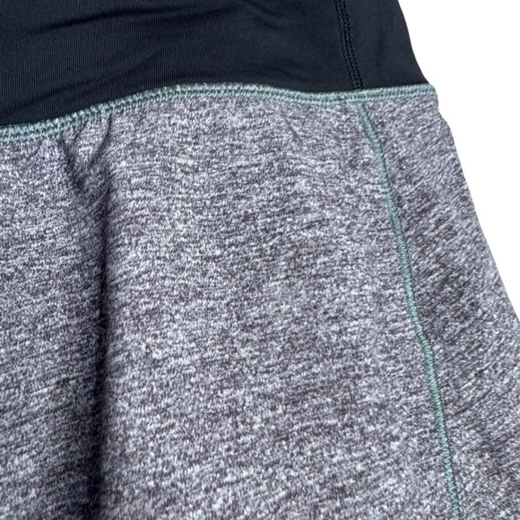 Lululemon Women Speed Up Short 2.5" (LW7AJSR) Heather Lux Black - Size 8 - Picture 7 of 7